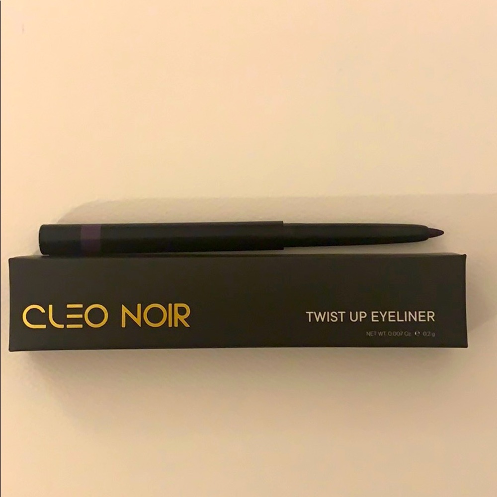 Cleo Noir Twist Up Eyeliner in Purple